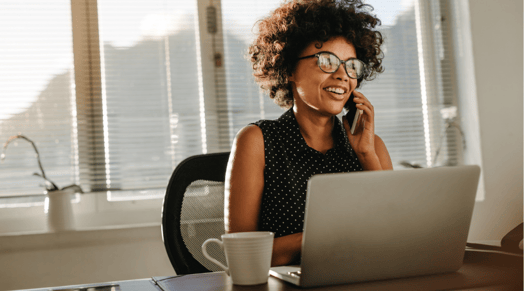 program-manager-smile-on-phone