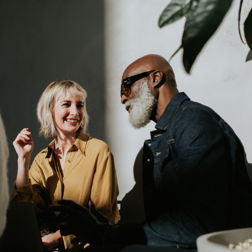 man-and-woman-having-collaborative-conversation